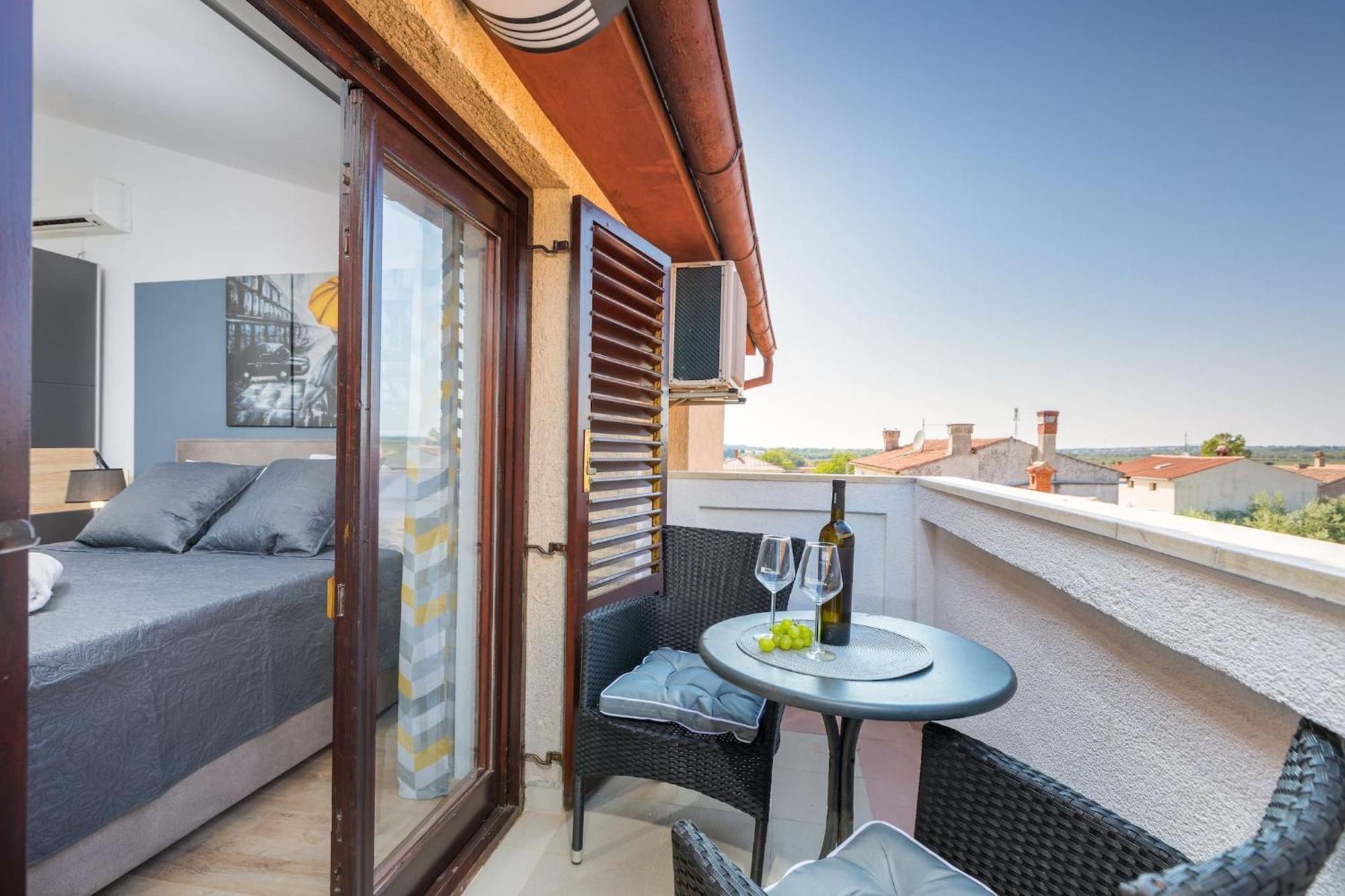 Marceta - Apartments & Rooms With Swimming Pool Fažana エクステリア 写真